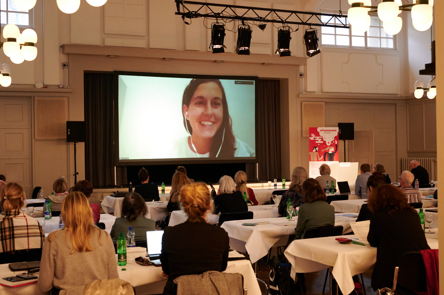 How an Online Community of Practice Facilitated the Use of Systems Thinking  Approaches for more Resilient Health Systems during COVID-19